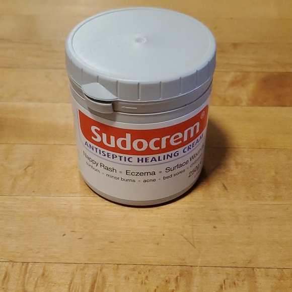 ⭐ Sudocrem (New and Sealed!) - Picture 1 of 3